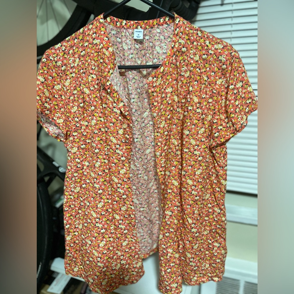 From Old Navy orange flower blouse button down